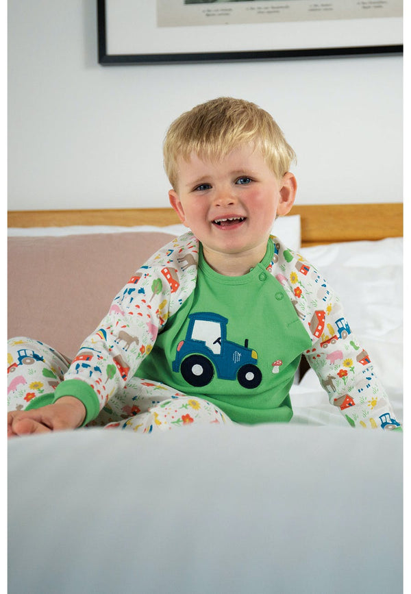 Jamie Jim Jams, Life at the farm